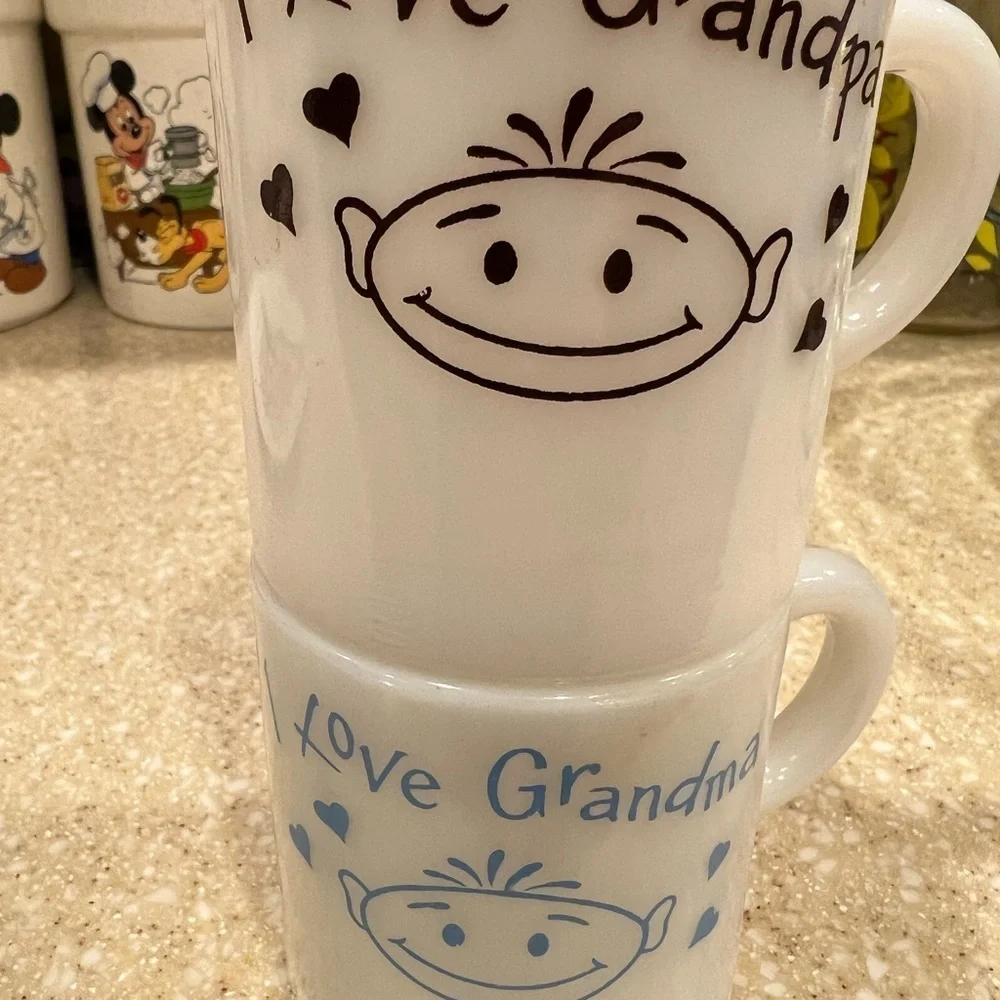 I love Grandma I love Grandpa Vintage Milk Glass Mugs Smiling Stick Figure Face